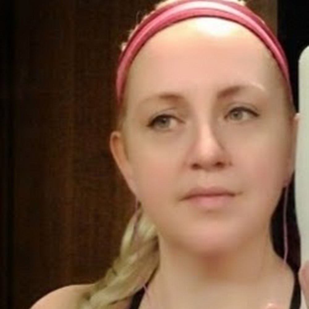 Meet your Posher, Elle